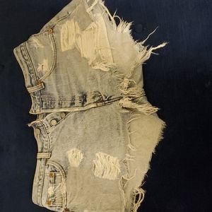501 Levi's shorts